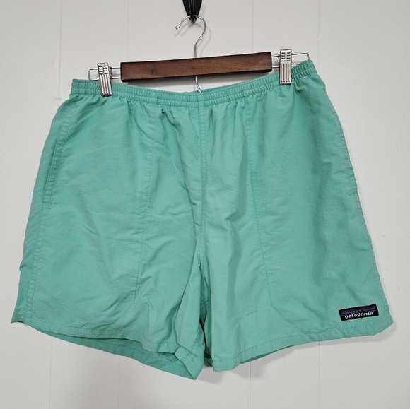 Patagonia Men’s Teal Baggies Shorts - Picture 2 of 5